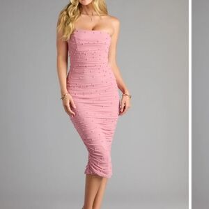 Chic Strapless Pink Dress with Embellishments